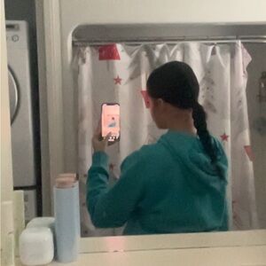 Meet your Posher, Eva the